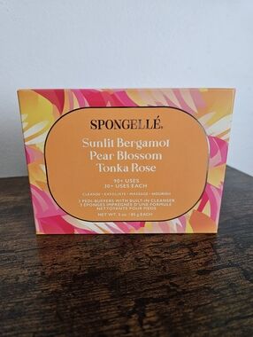 Spongellé Sunlit Bergamot Pear Blossom Tonka Rose Pedi Buffer Body Care Set